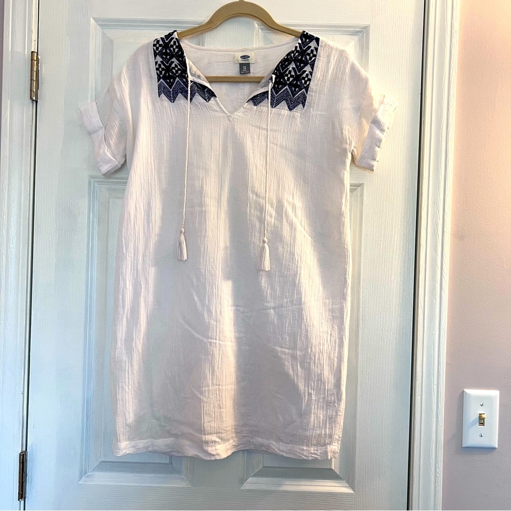 Embroidered Tassel Top Shift Dress